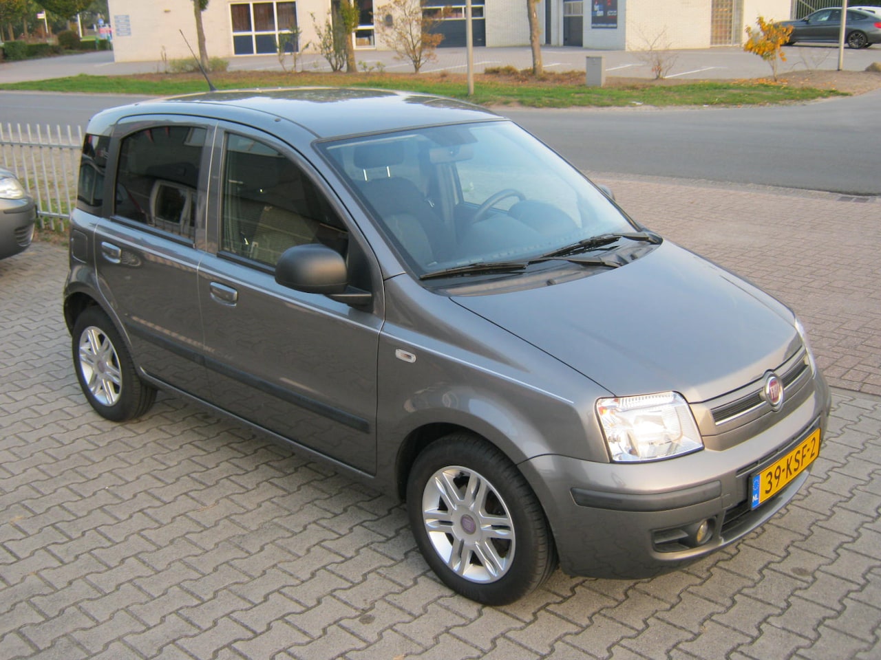 Fiat Panda - 1.2 Presto uitvoering, 5 Drs., grijs, velgen, Airco, NL auto! - AutoWereld.nl