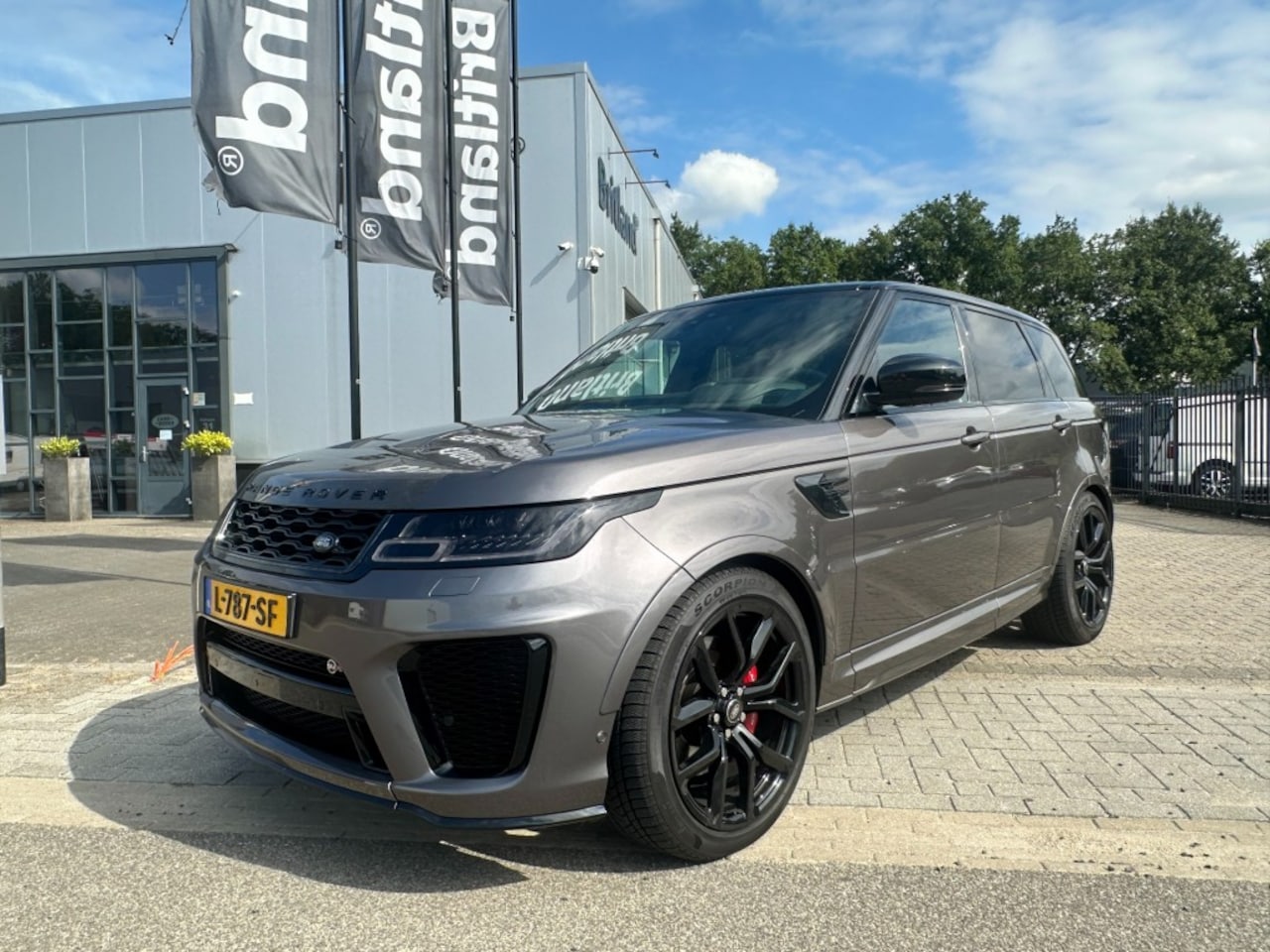 Land Rover Range Rover Sport - 5.0 V8 SC 575pk SVR bj2020 *Carbon *SVO *Pano *Adaptive *Head-up - AutoWereld.nl