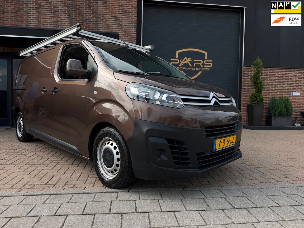 Citroën Jumpy - 1.6 BlueHDI 95 Comfort M S&S Automaat Dubbele Schuifdeuren Airco Cruise Navi CarPlay Elk.R - AutoWereld.nl