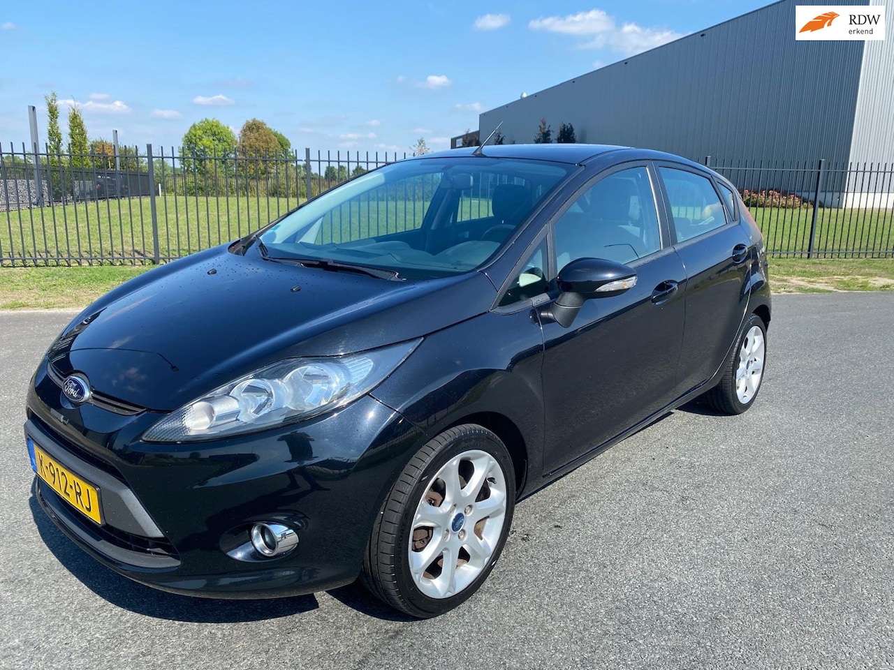Ford Fiesta - 1.25 82pk Trend|Airco|Bluetooth|Bj 2012|5 drs - AutoWereld.nl
