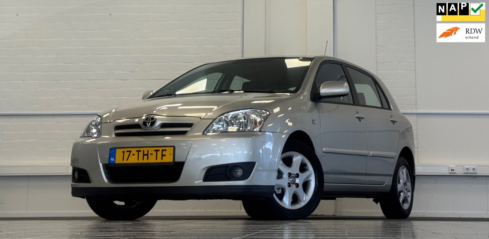 Toyota Corolla - 1.4 VVT-i Anniversary Clima 5-Drs Garantie Nieuwe APK - AutoWereld.nl