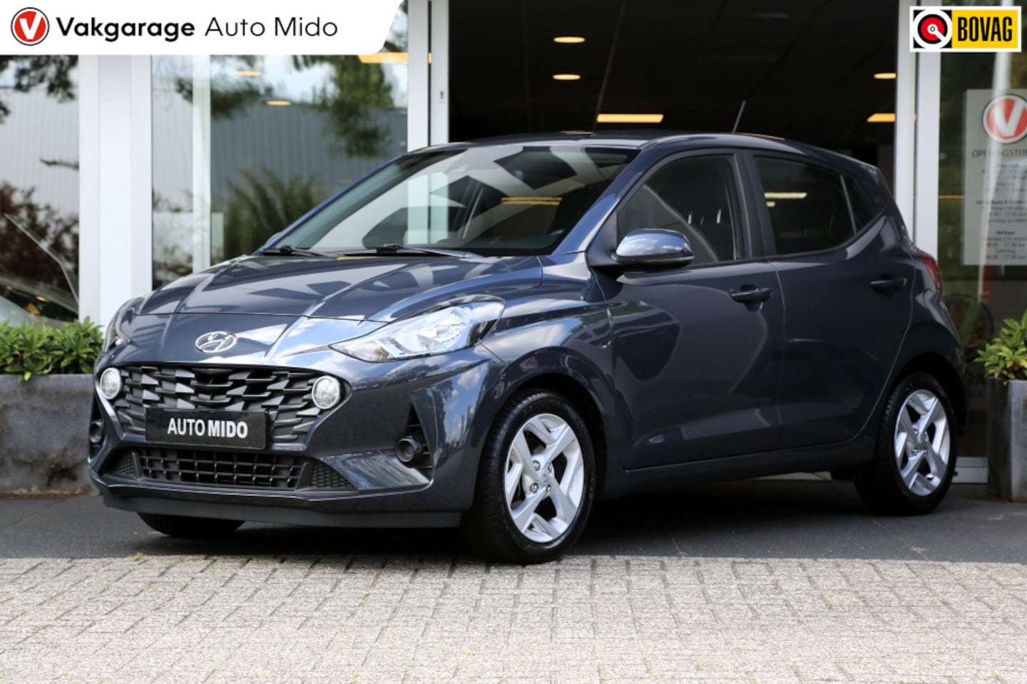 Hyundai i10 - 1.0i Automaat Comfort | All-season banden - AutoWereld.nl