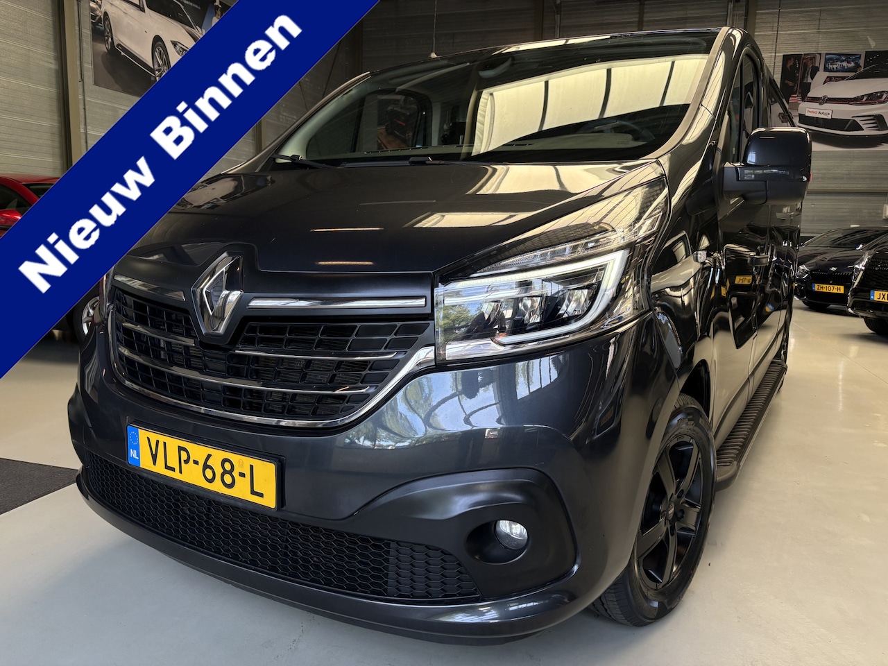 Renault Trafic - 2.0 dCi 145 T29 L2H1 Comfort Airco, Cruise, Navi - AutoWereld.nl