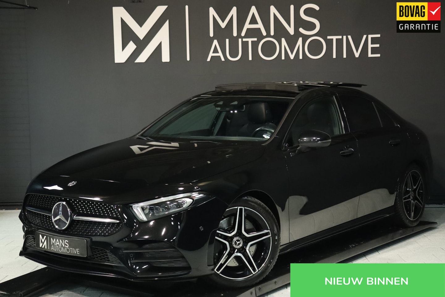 Mercedes-Benz A-klasse - A250 AMG 4Matic / PANO / CAMERA / KEYLESS / DODEHOEK / STOELVERW - AutoWereld.nl