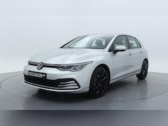 Volkswagen Golf - 1.0 eTSI Life DSG Navigatie, achteruitrijcamera