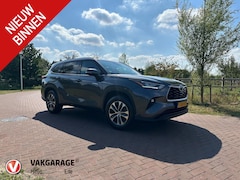 Toyota Highlander - 2.5 AWD Hybrid Business | 7 Persoons | Camera | Trekhaak | NL-Auto |