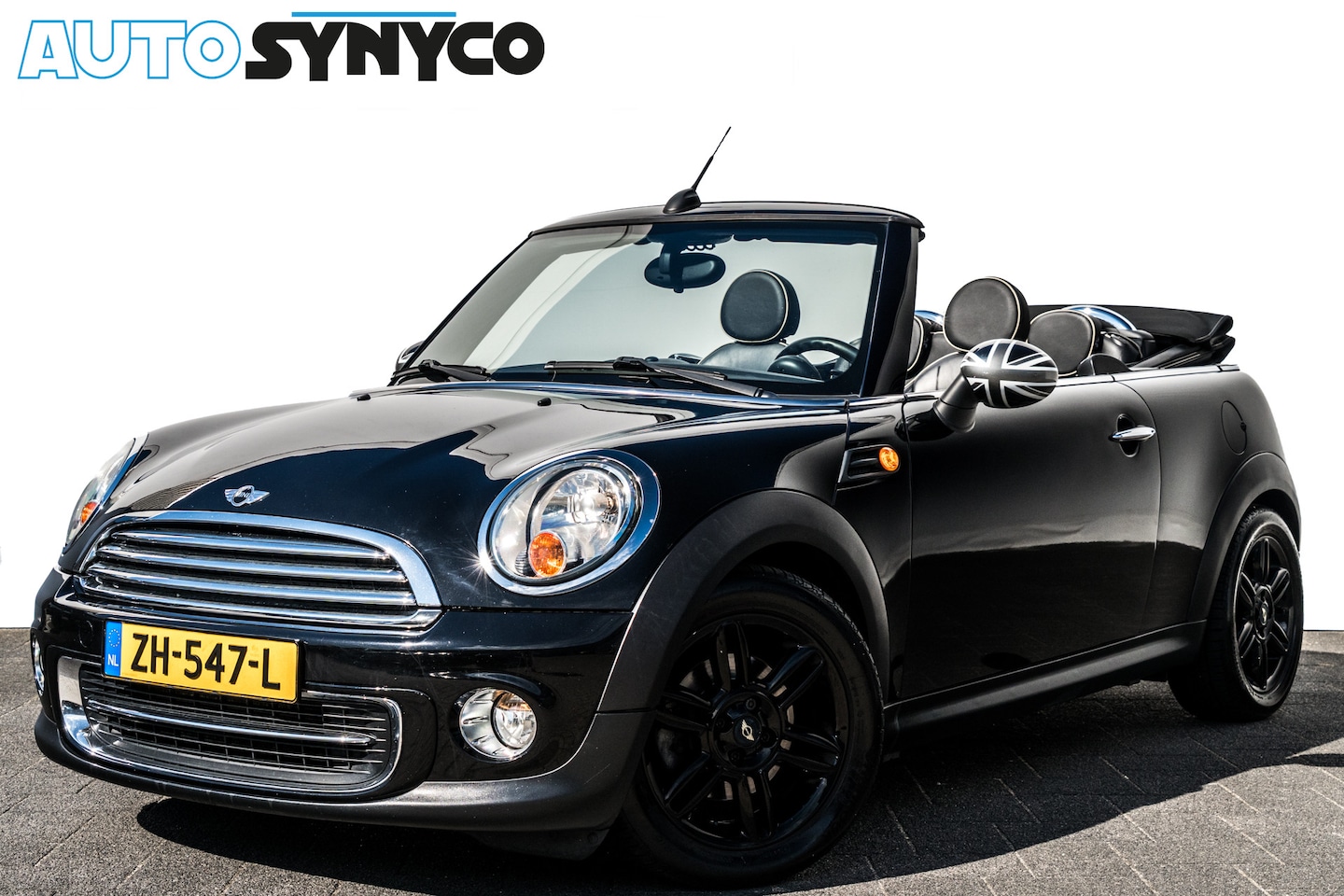 MINI Cabrio - 1.6 Cooper Chili | Stoelverwarming | Leder | Cruise Control | Navigatiesysteem - AutoWereld.nl