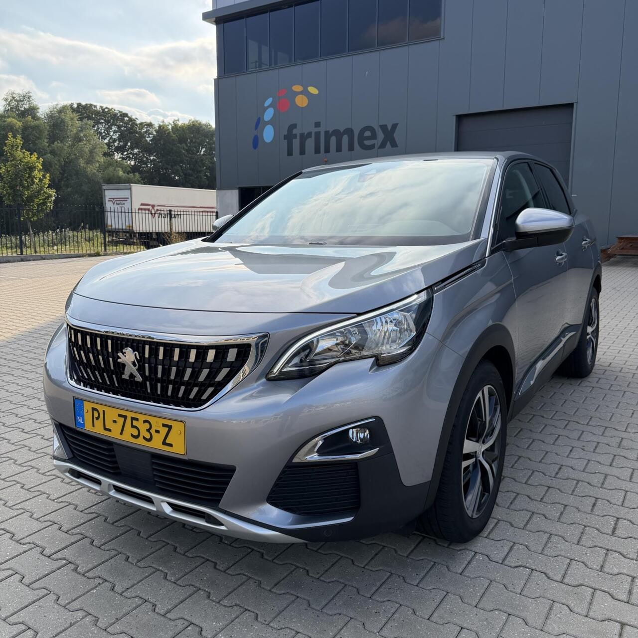 Peugeot 3008 - 1.2 Allure | Automaat | ** NIEUW DISTRIBUTIE** - AutoWereld.nl
