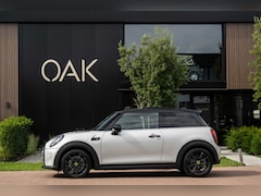 MINI Electric - Classic | Navigatie | Panorama | Lounge Leder | Camera | 17"LM | White Silver