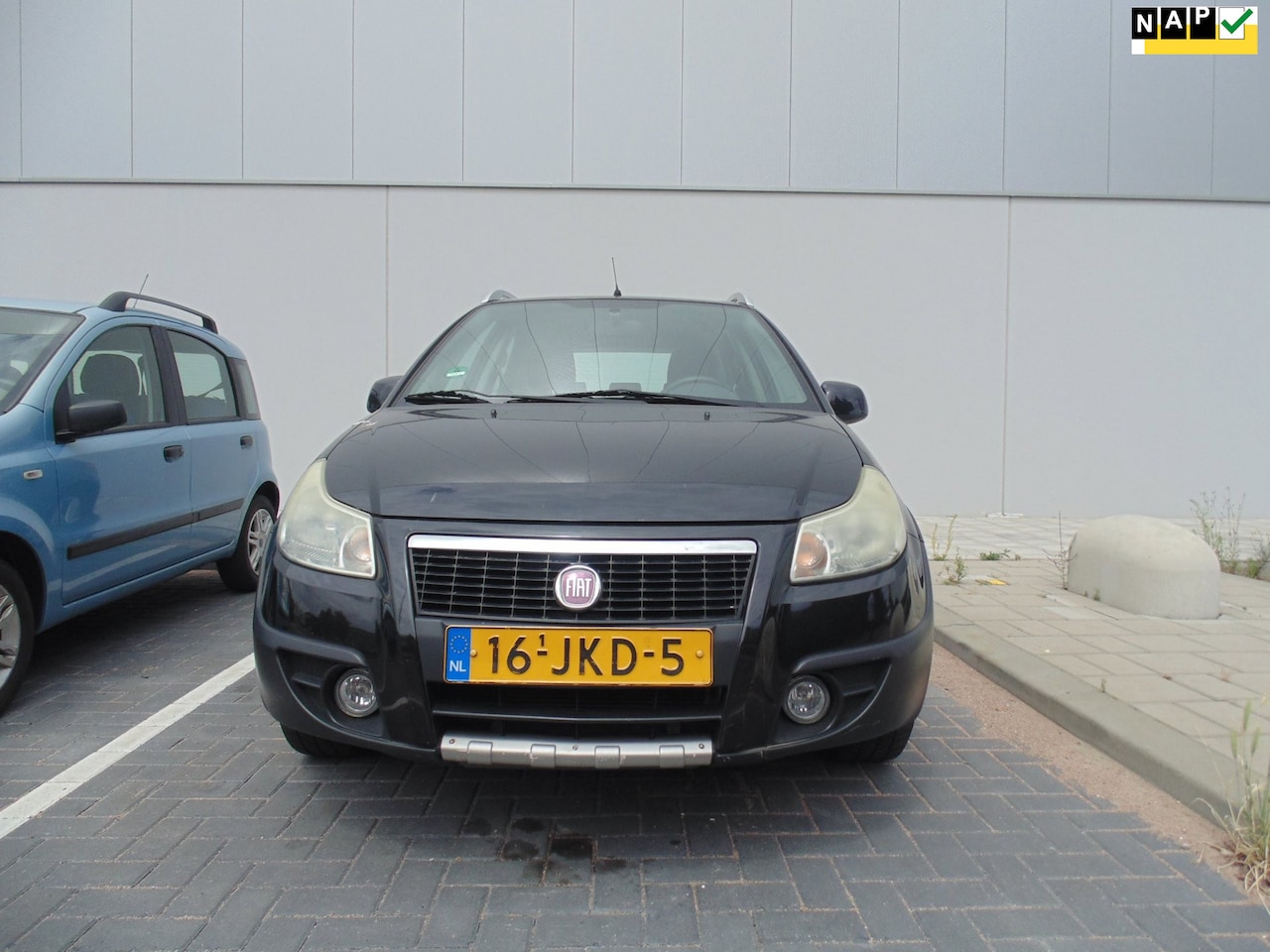 Fiat Sedici - 1.6-16V Emotion met airco trekhaak 2009 - AutoWereld.nl