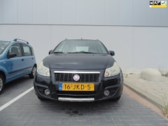 Fiat Sedici - 1.6-16V Emotion met airco trekhaak 2009