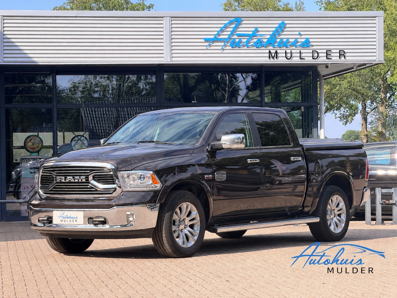 Dodge Ram 1500 - 5.7 V8 Crew Cab 5'7 | LONGHORN| Luchtvering | Pano | 4X4 | Goed Onderhouden - AutoWereld.nl