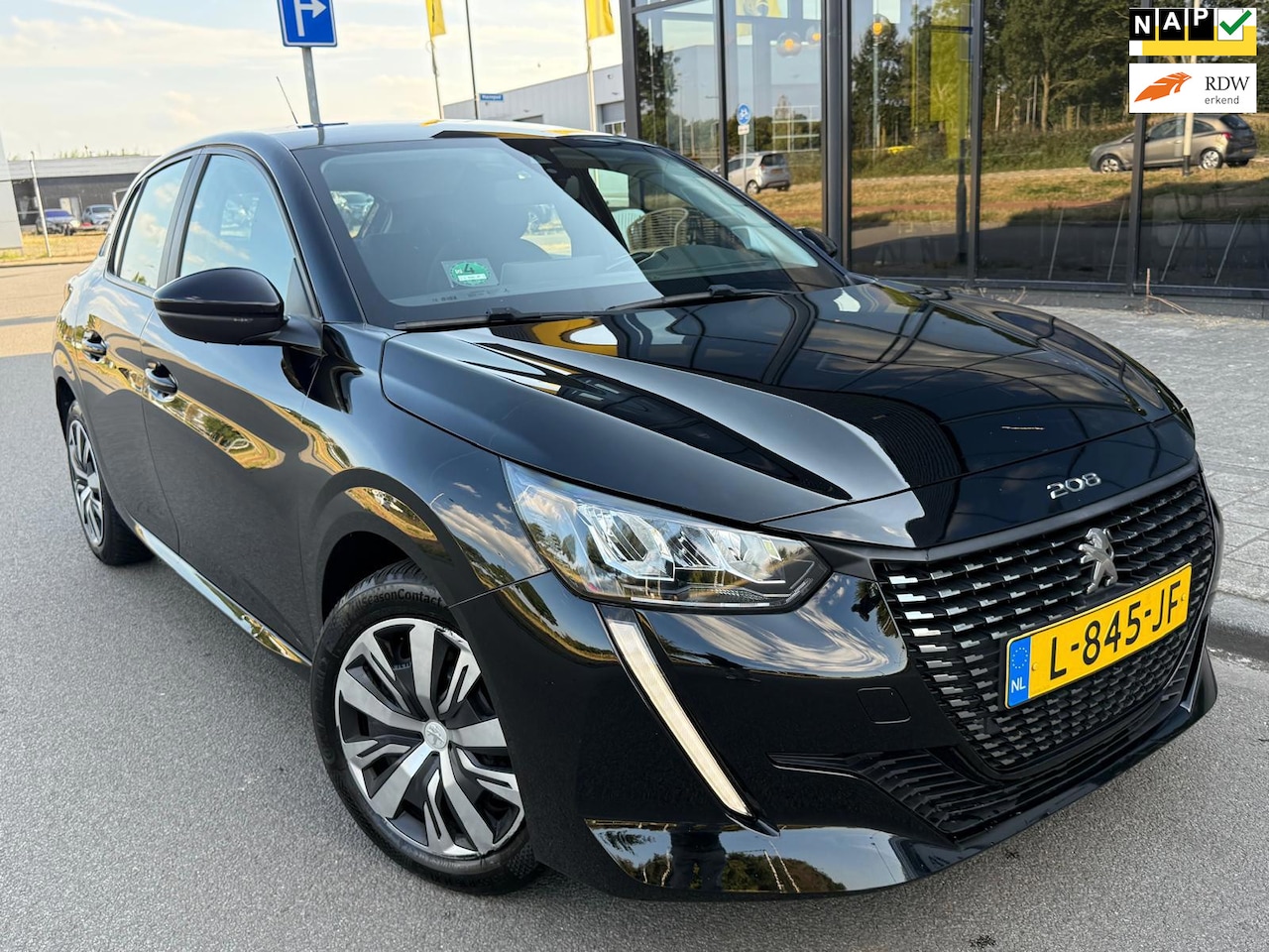 Peugeot 208 - 1.2 PureTech Active/Navi/Carplay/Airco/Cruise/ - AutoWereld.nl