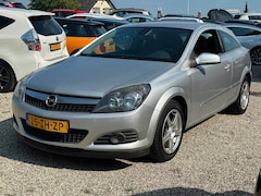 Opel Astra GTC - 1.6 Executive Clima Cruise PDC Leer Nieuwe Apk Nette Staat
