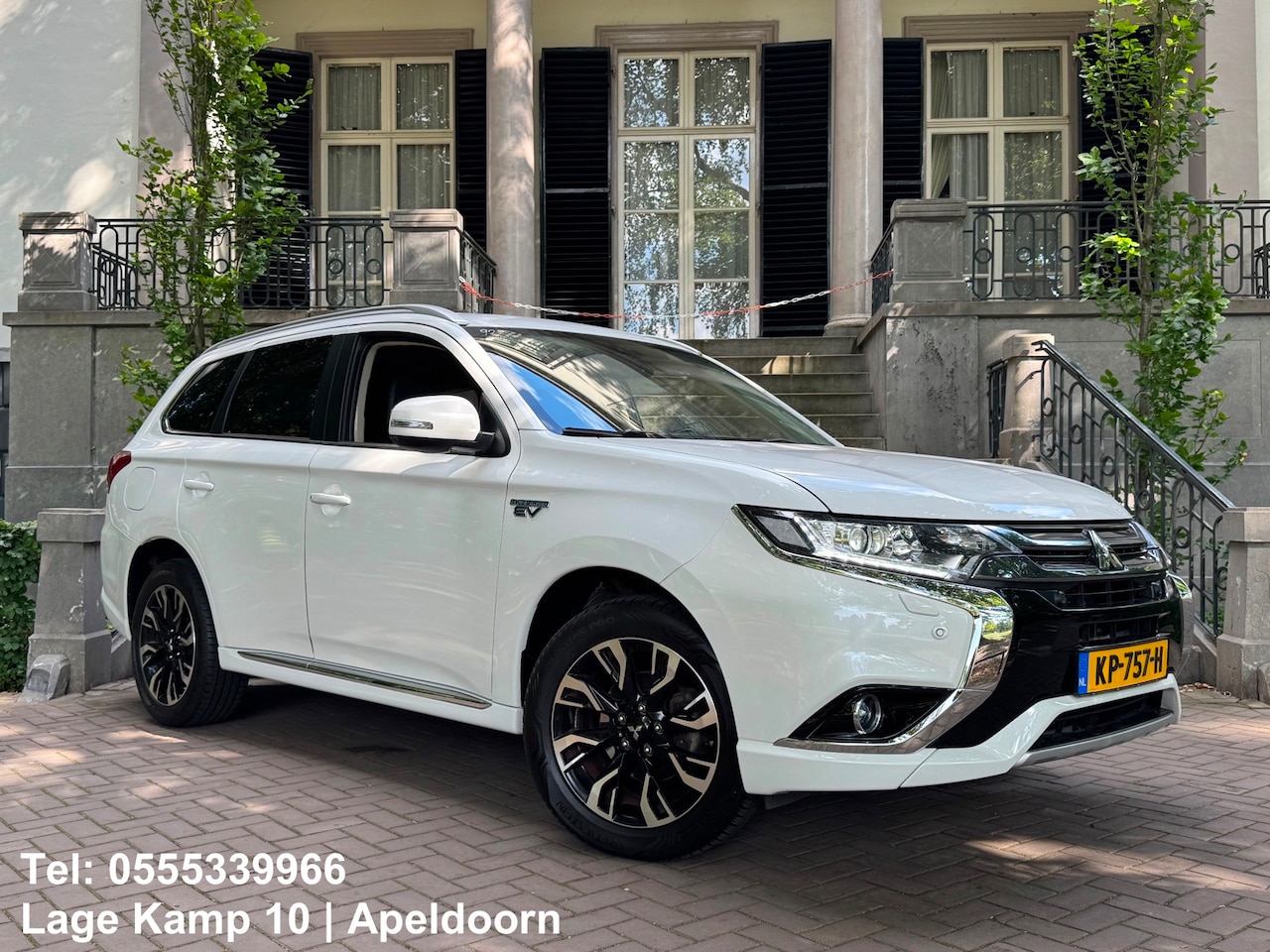 Mitsubishi Outlander - PHEV Executive Edition Navi Camera Nl Auto Xenon Leder PDC Stoelverwarming - AutoWereld.nl