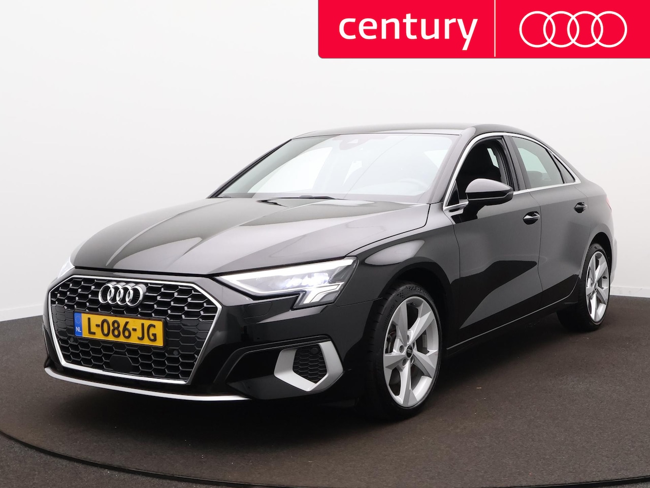 Audi A3 Limousine - 30 TFSI Business edition | Virtual | Cruise | Navi | Climate - AutoWereld.nl