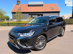 Mitsubishi Outlander - 2.4 PHEV AWD PURE PLUG IN HYBRIDE CAMERA CARPLAY LED-XENON