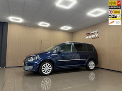 Volkswagen Touran - 1.2 TSI Highline BlueMotion * Trekhaak / Navigatie / LM Velgen / NL Auto