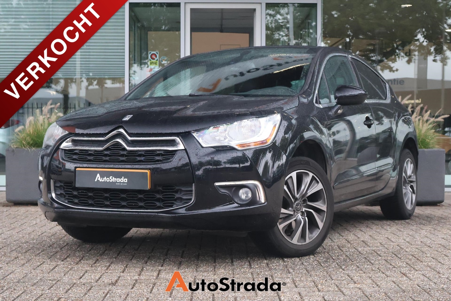 Citroën DS4 - 1.6 VTI So Chic | Automaat | Trekhaak | Navi | Half leder | Stoelmasage | Cruise | Climate - AutoWereld.nl