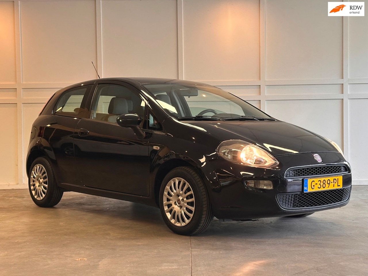 Fiat Punto Evo - 1.2 Pop / 2013 / Airco / Nieuwe APK - AutoWereld.nl