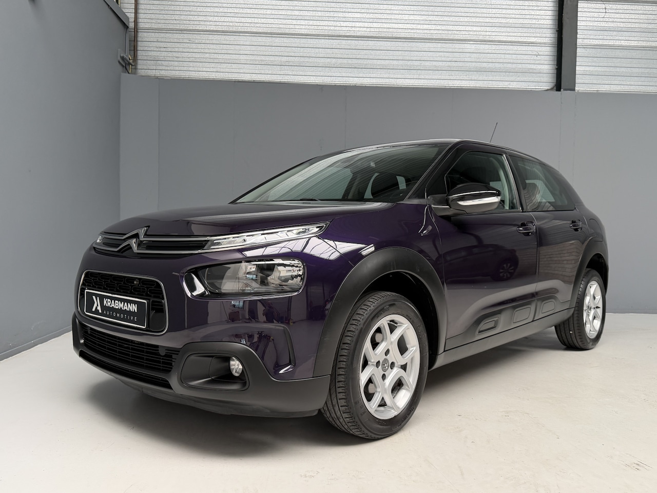 Citroën C4 Cactus - 1.2 PureTech Feel GARANTIE|Automaat|Carplay|Trekhaak - AutoWereld.nl