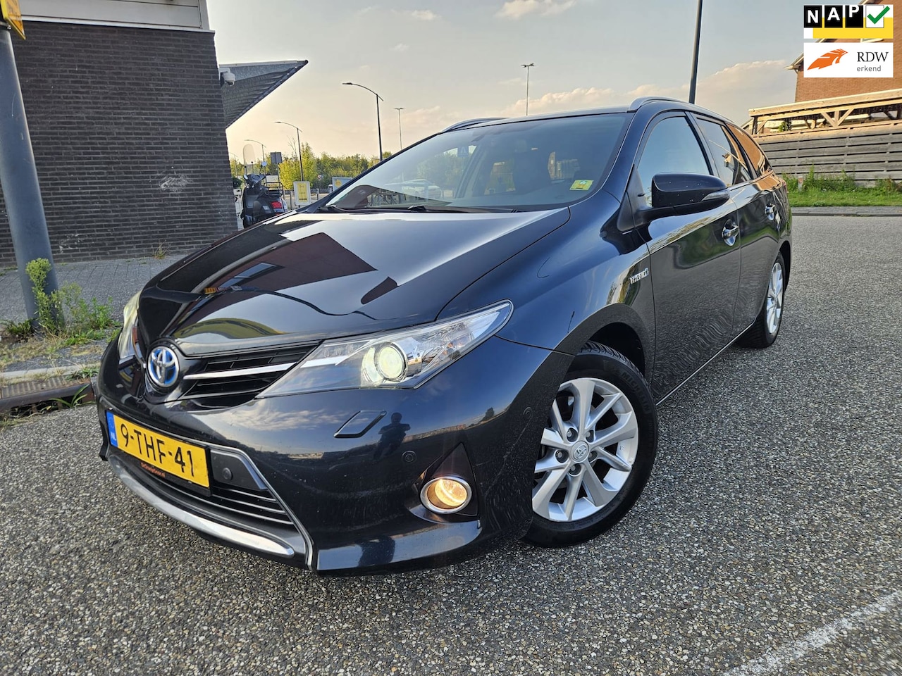 Toyota Auris Touring Sports - 1.8 Hybrid Lease+ GARANTIE - AutoWereld.nl