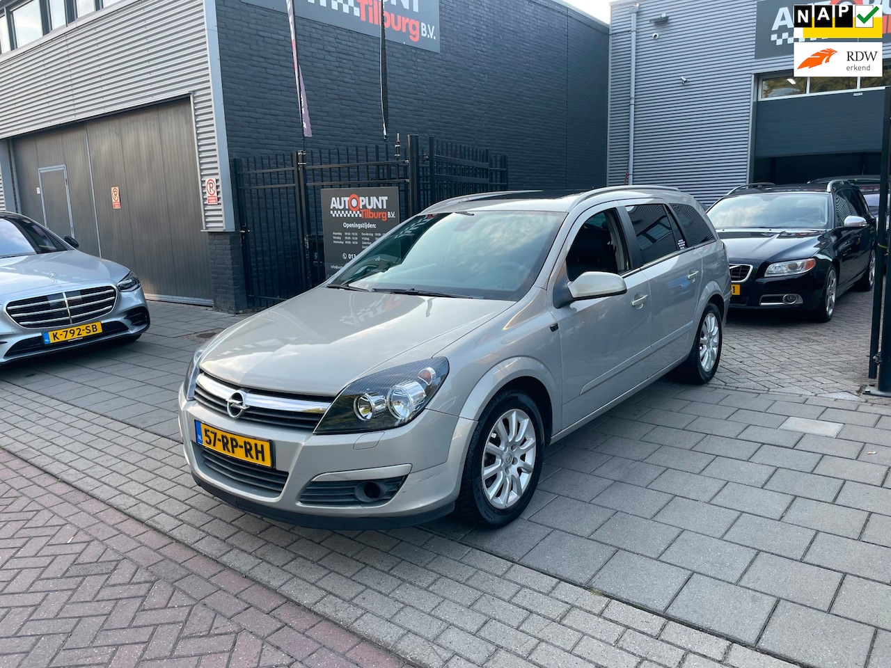 Opel Astra Wagon - 1.8 Elegance Trekhaak Airco NAP APK - AutoWereld.nl