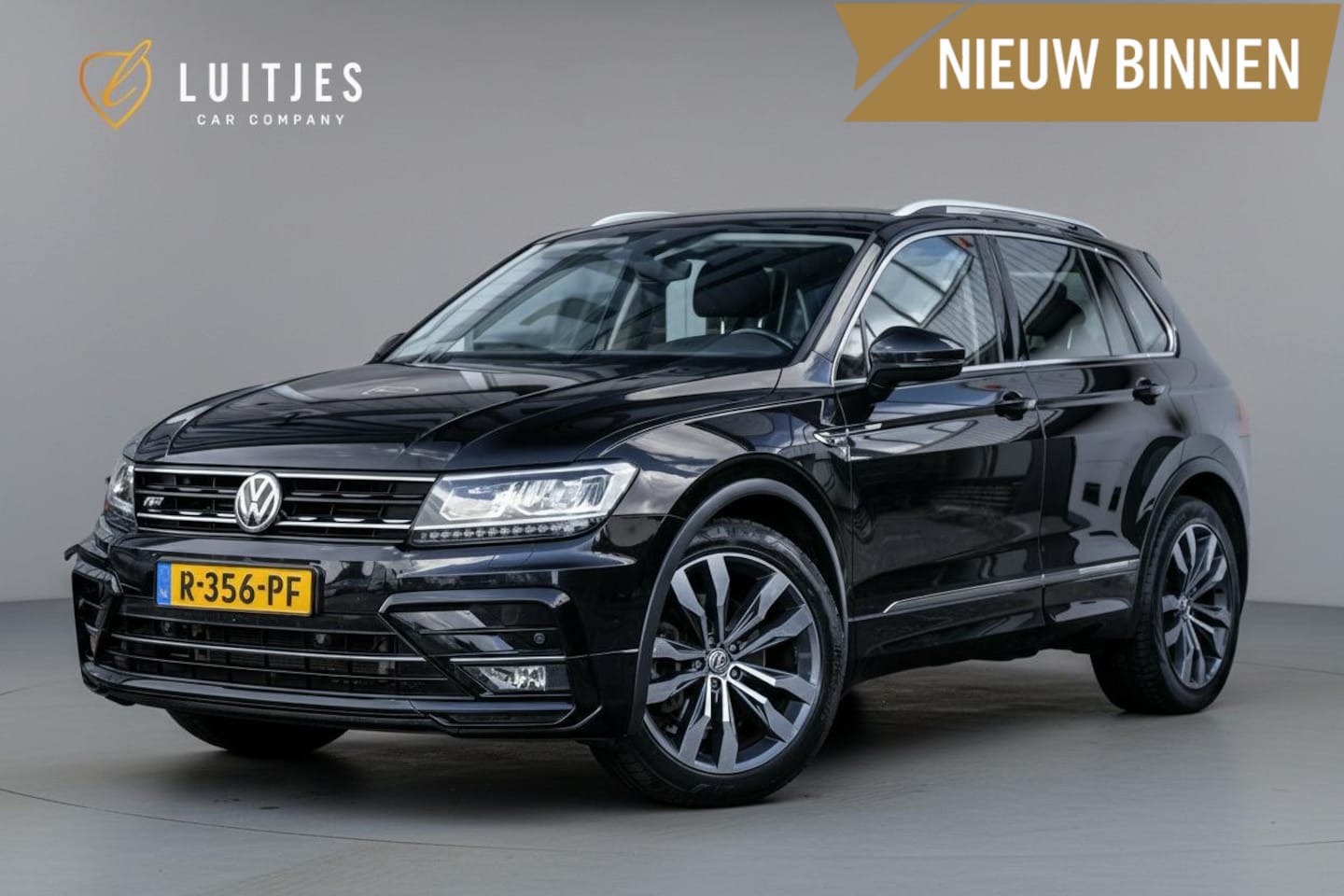 Volkswagen Tiguan - 2.0TSI 180pk 4Motion R-Line 20''|ACC|Standkachel|LED|Stoelverw.|Elek.A-klep - AutoWereld.nl