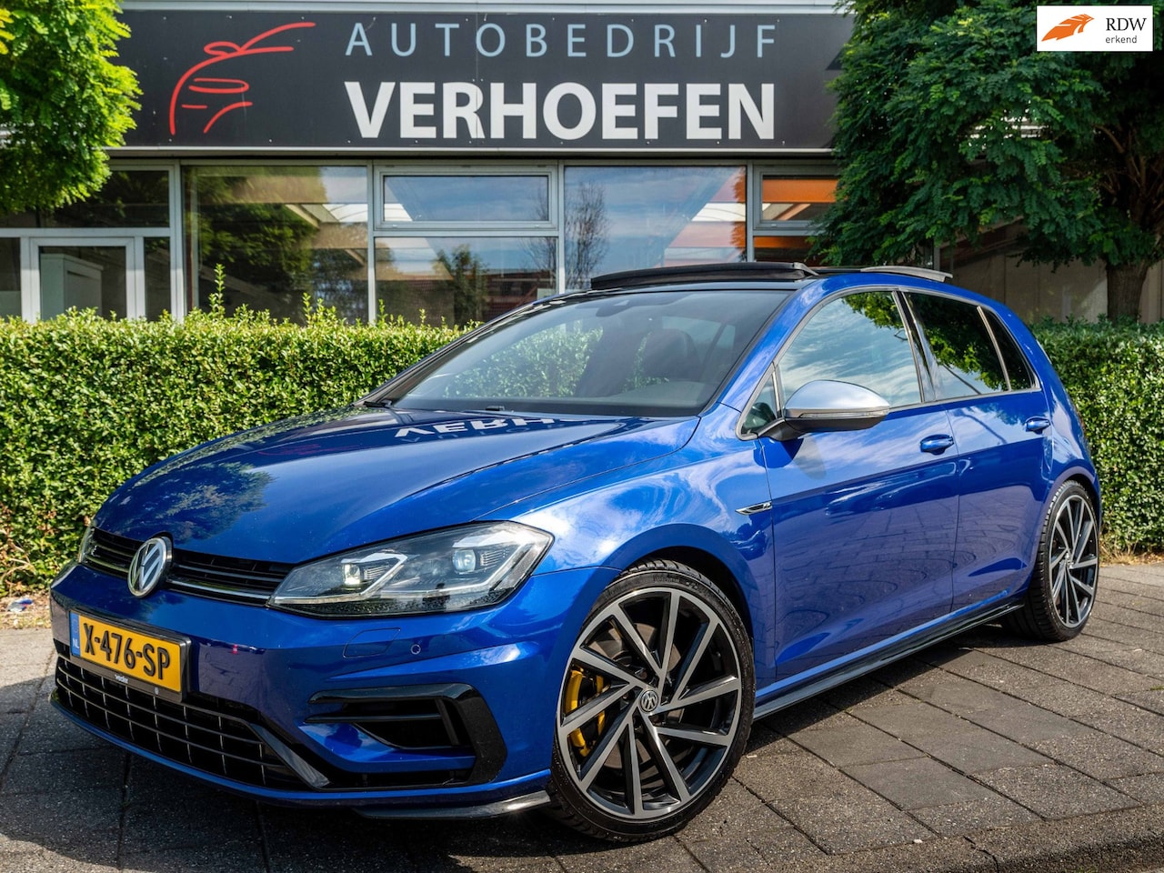 Volkswagen Golf - 2.0 TSI 4Motion R - VIRTUAL COCKPIT - PANORAMADAK - APPLE CARPLAY - PARK CAMERA - STOEL VE - AutoWereld.nl