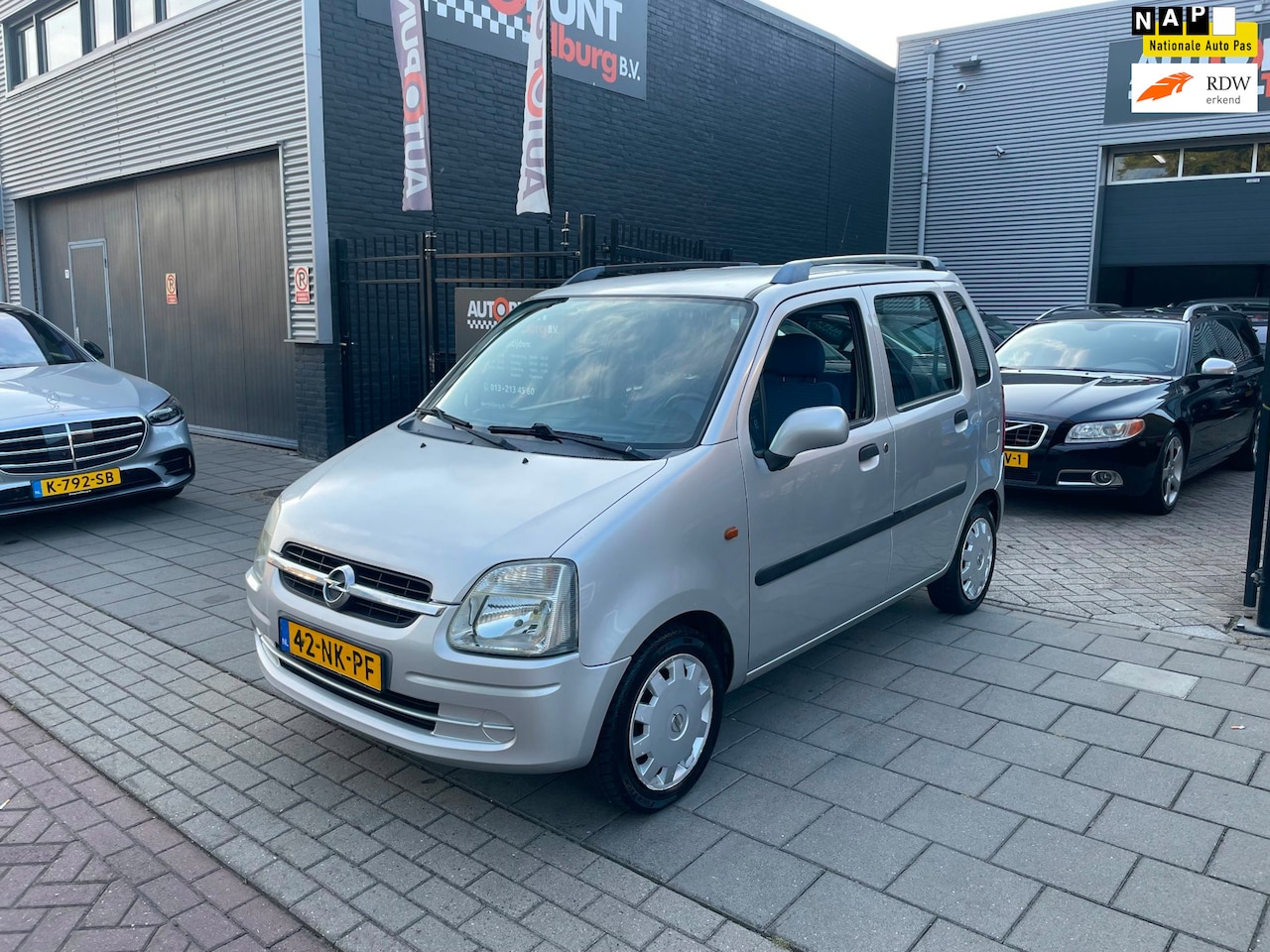 Opel Agila - 1.2-16V Color Edition Trekhaak NAP APK 1 Jaar - AutoWereld.nl