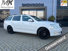 Skoda Octavia Combi - 1.2 TSI Elegance Business Line Automaat|Trekhaak|Applecarplay|Airco|17Inch velgen
