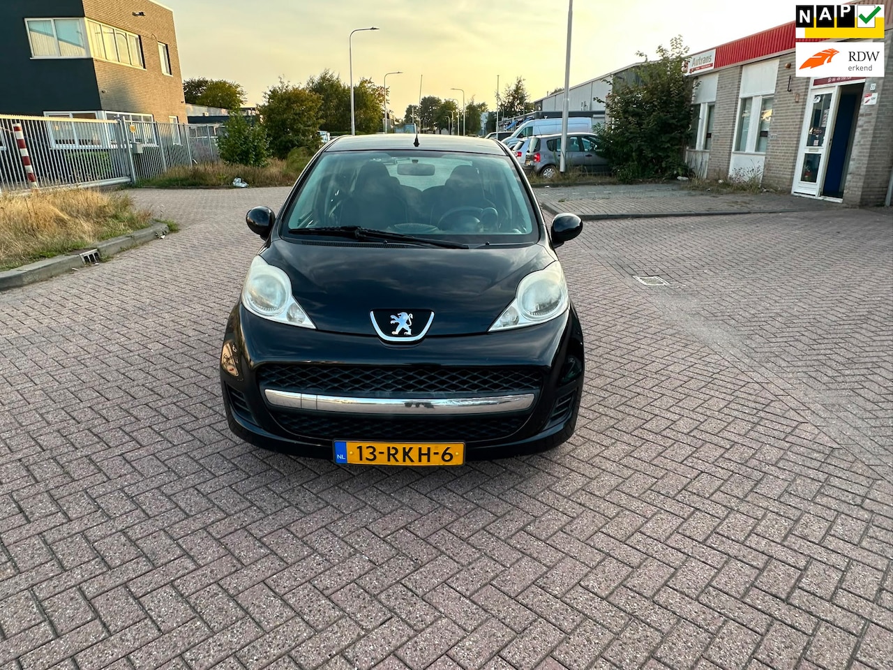 Peugeot 107 - 1.0-12V XS 1.0-12V XS - AutoWereld.nl