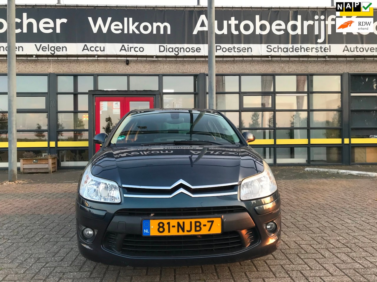 Citroën C4 - 1.6 VTi Anniversaire 1.6 VTi Anniversaire - AutoWereld.nl