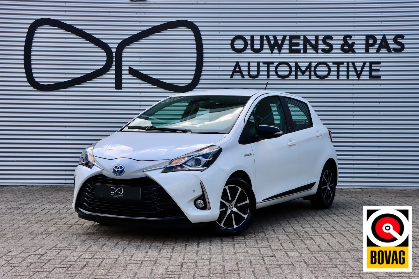 Toyota Yaris - 1.5 Hybrid Active | CAMERA | NAVIGATIE | CRUISE | STOELVERWARMING - AutoWereld.nl