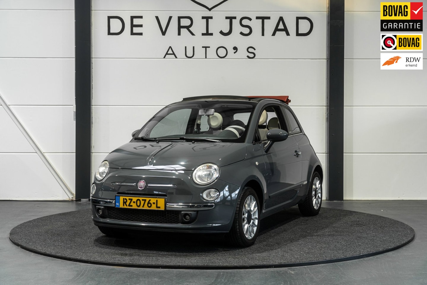 Fiat 500 C - 1.2 Lounge Nardo Grey! - AutoWereld.nl