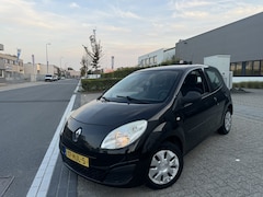 Renault Twingo - 1.2 Airco Bluetooth Lage KM NW RIEM