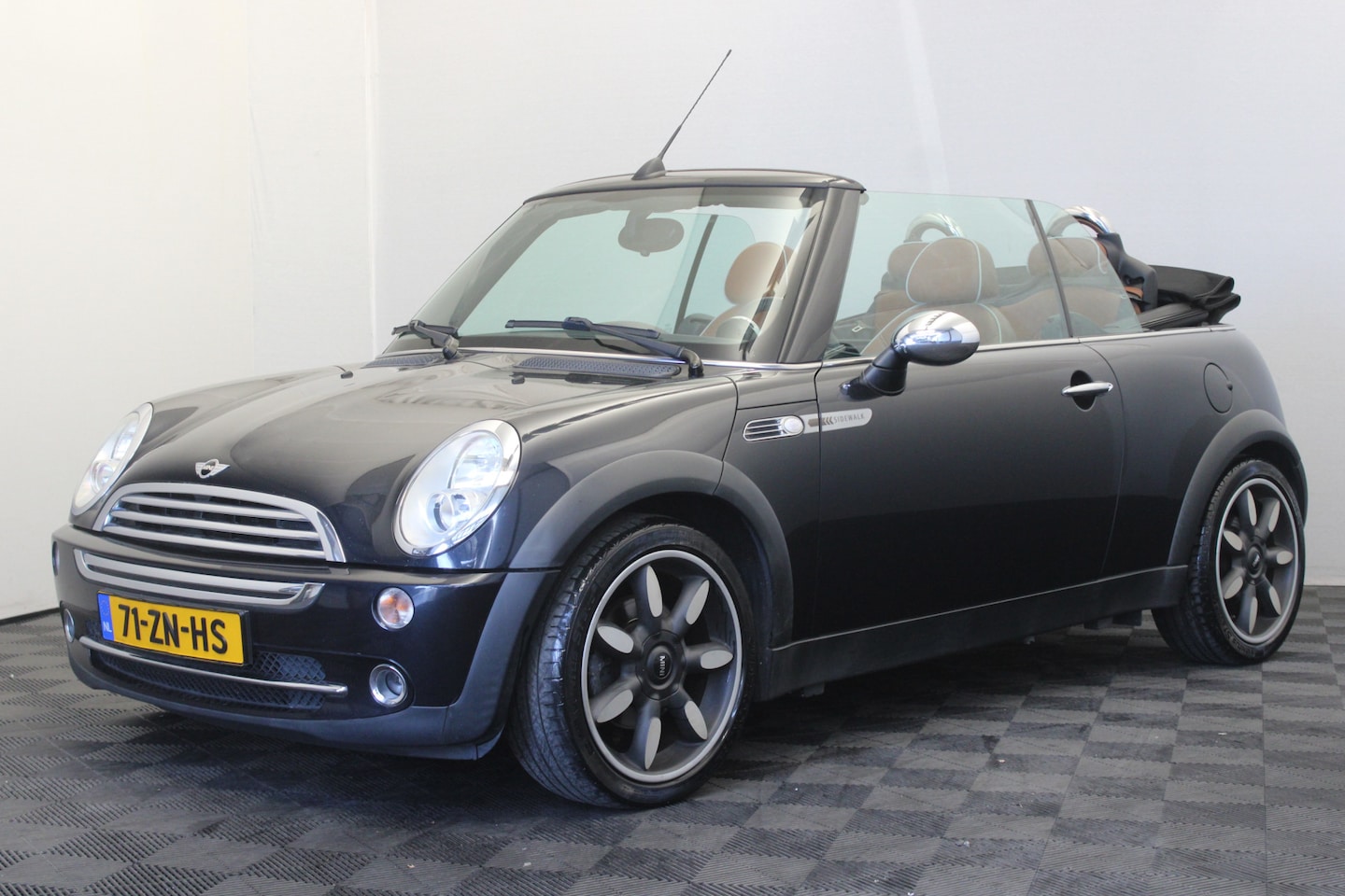 MINI Cabrio - 1.6 One Sidewalk - AutoWereld.nl