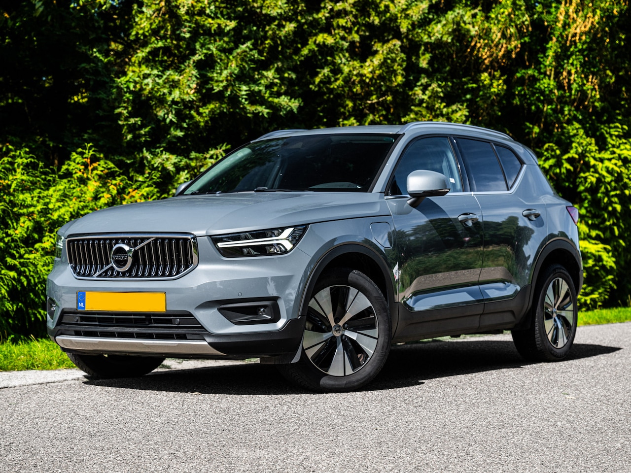 Volvo XC40 - 1.5 T5 Recharge R-Design | 1e Eig. | Dealer Oh. - AutoWereld.nl