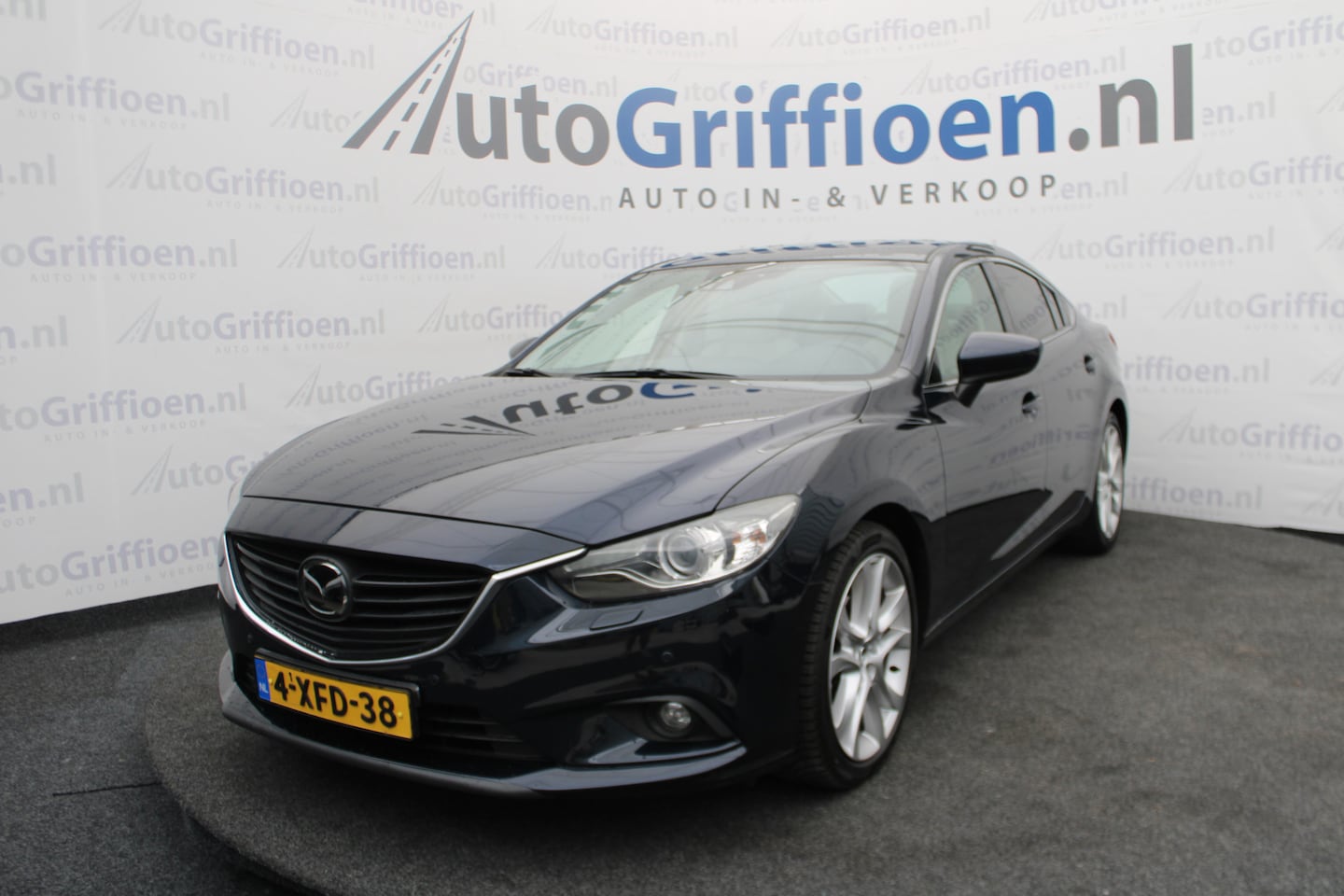 Mazda 6 - 2.5 GT-M keurige automaat met schuifdak - AutoWereld.nl