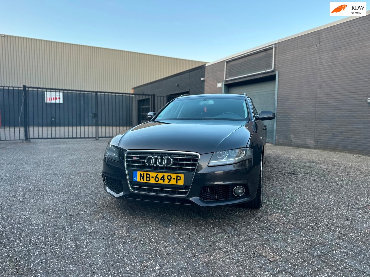 Audi A4 Avant - 2.0 TDI Pro Line Airco Cruise Navi PDC LM-Wielen Trekhaak APK. - AutoWereld.nl