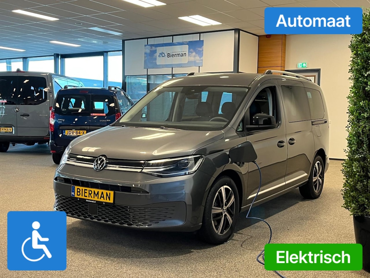 Volkswagen Caddy Maxi - L2 Rolstoelauto Automaat 5+1 STYLE uitvoering PHEV / HYBRIDE - AutoWereld.nl