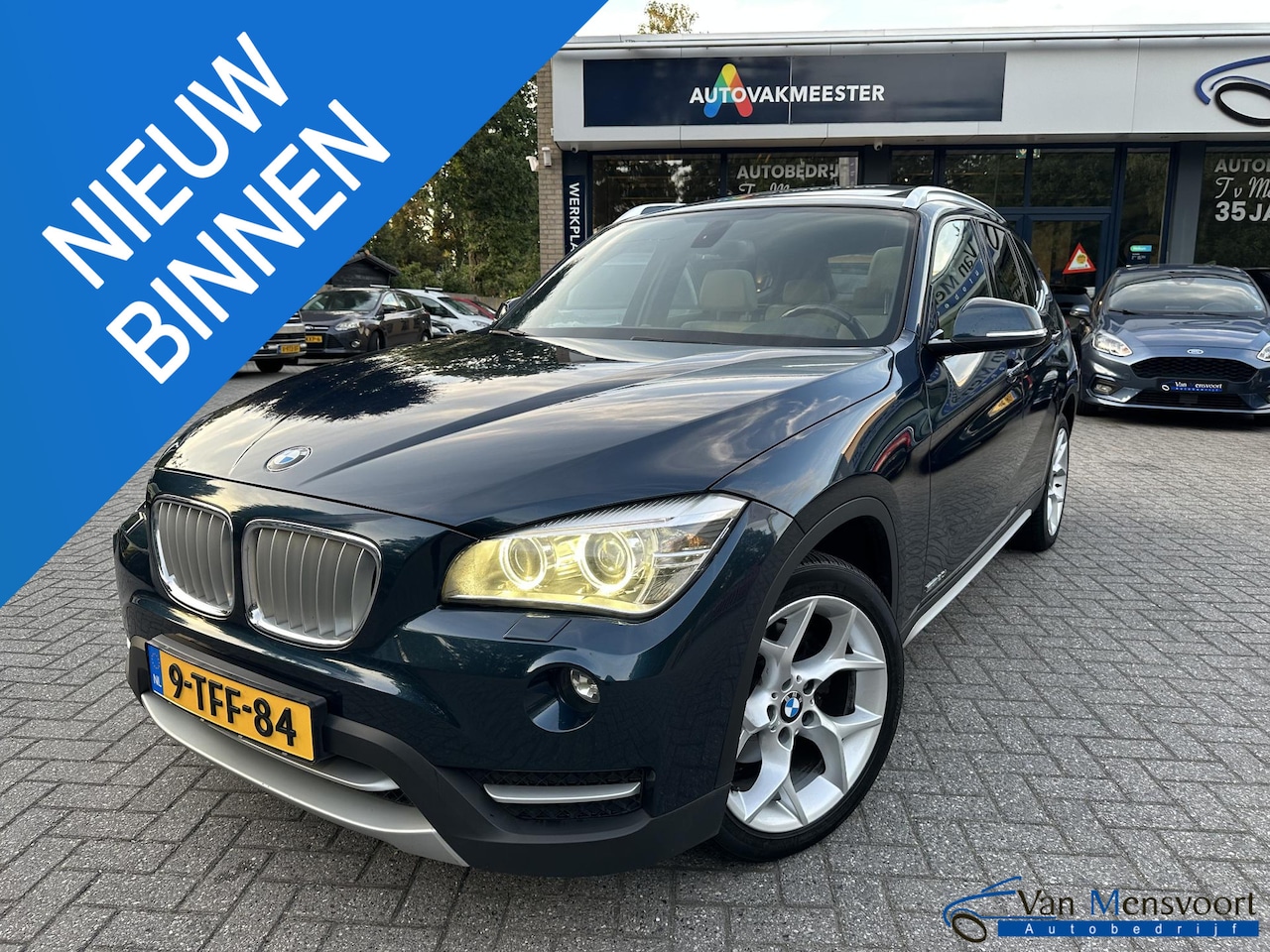 BMW X1 - sDrive20i 184PK Automaat Chrome Line NaviProf|Sportleder|Panorama|Trekhaak - AutoWereld.nl