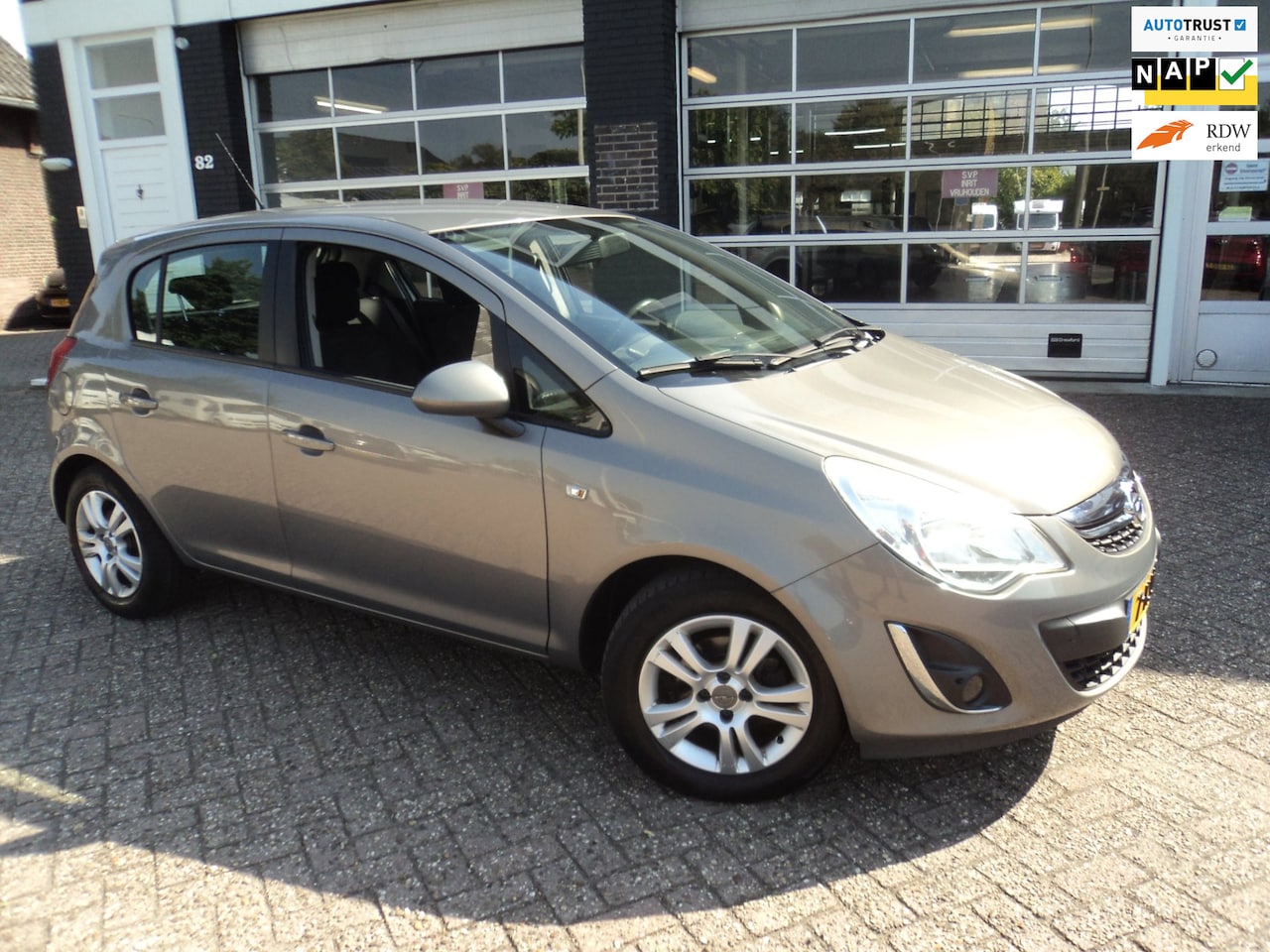 Opel Corsa - 1.2-16V Berlin 1.2-16V Berlin - AutoWereld.nl