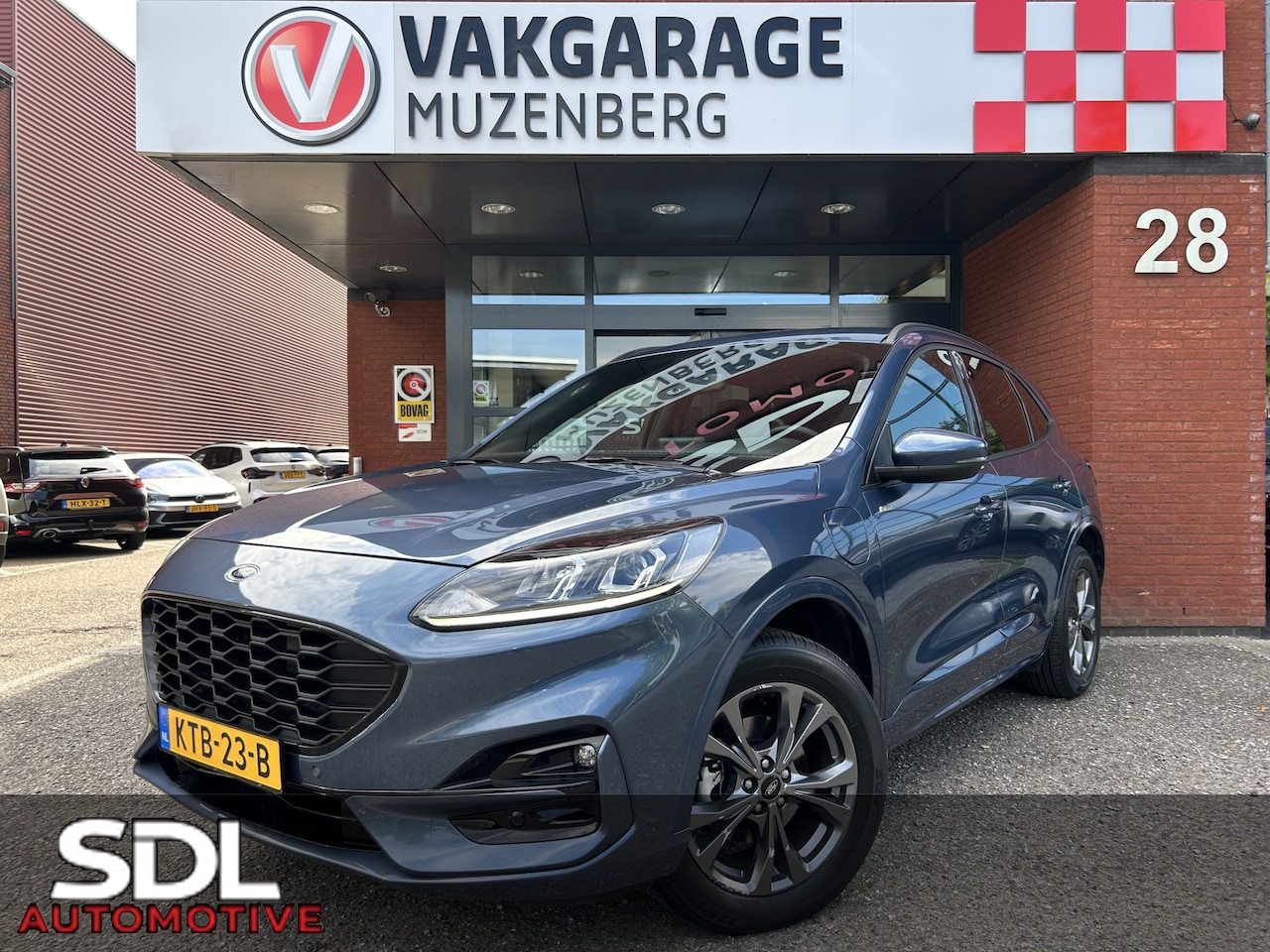 Ford Kuga - 2.5 PHEV ST-Line // LED // NAVI + CARPLAY // CLIMA // PDC V+A // CAMERA // KEYLESS - AutoWereld.nl