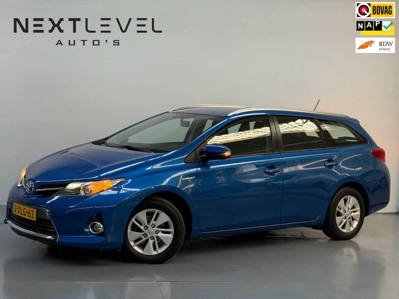 Toyota Auris Touring Sports - 1.8 Hybrid Aspiration Camera Cruise Navi Goed Onderhouden - AutoWereld.nl