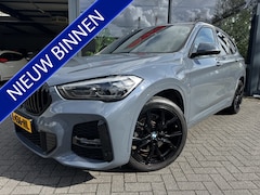 BMW X1 - xDrive25e High Executive M-Sport Shadow Line / Adaptieve Cruise Control / Head-up / Harman
