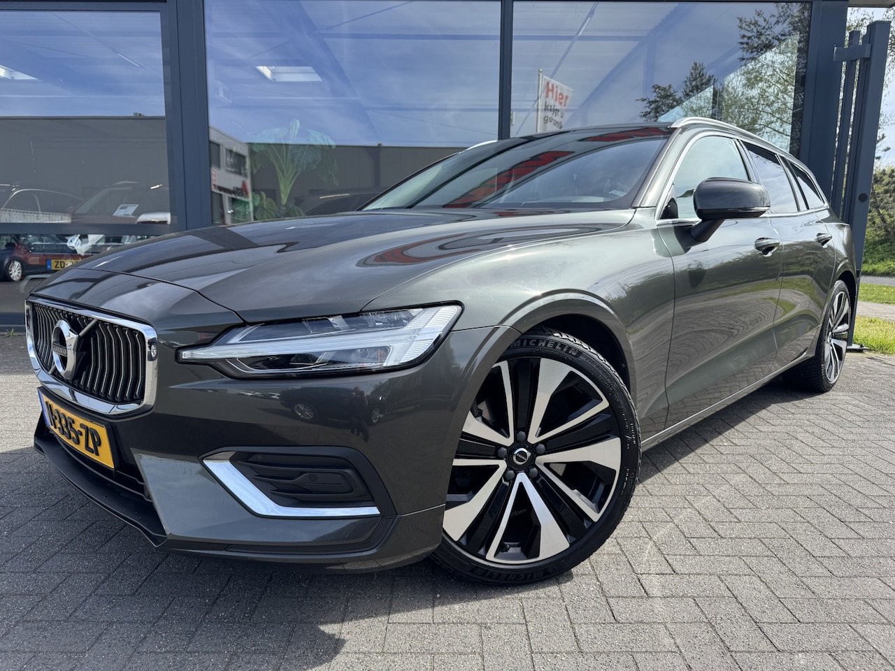 Volvo V60 - 2.0 B3 Inscription Leder | Led | Cruise Control adaptief - AutoWereld.nl