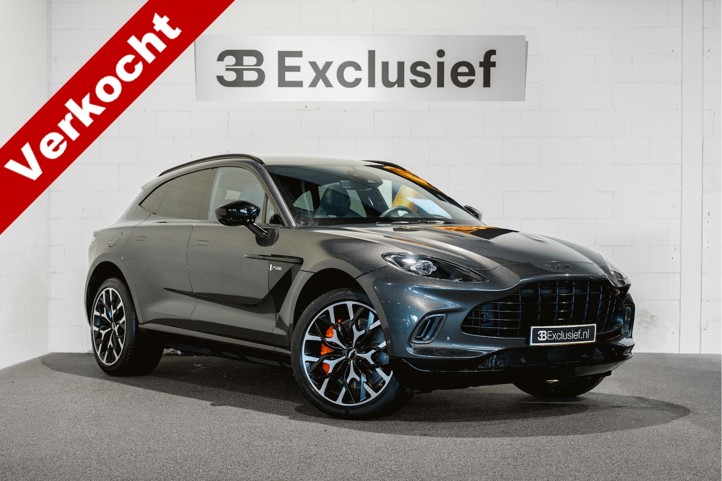 Aston Martin DBX - 4.0 V8 | Pan.dak | 360Cam. | Sportuitlaat | - AutoWereld.nl