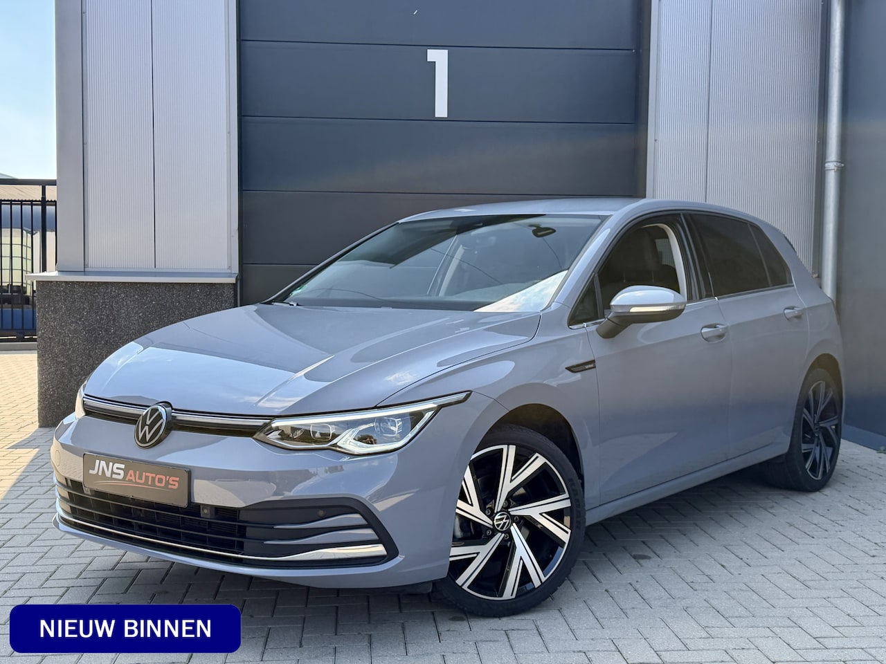Volkswagen Golf - 1.5 TSI *Pure Grey* Massage Seat / Apple Carplay / IQ Light / Adapt. Cruise / Ambiance Lig - AutoWereld.nl