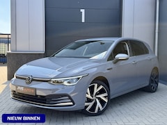 Volkswagen Golf - 1.5 TSI *Pure Grey* Massage Seat / Apple Carplay / IQ Light / Adapt. Cruise / Ambiance Lig